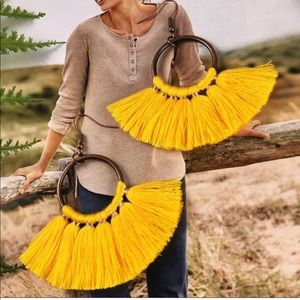 🐝NEW Yellow Tassel Fringe Earrings